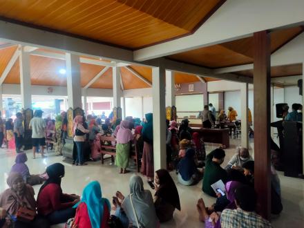 Pengambilan Bantuan Sosisal (BLT BBM,BSP,PKH) Desa Bogoran Th 2022